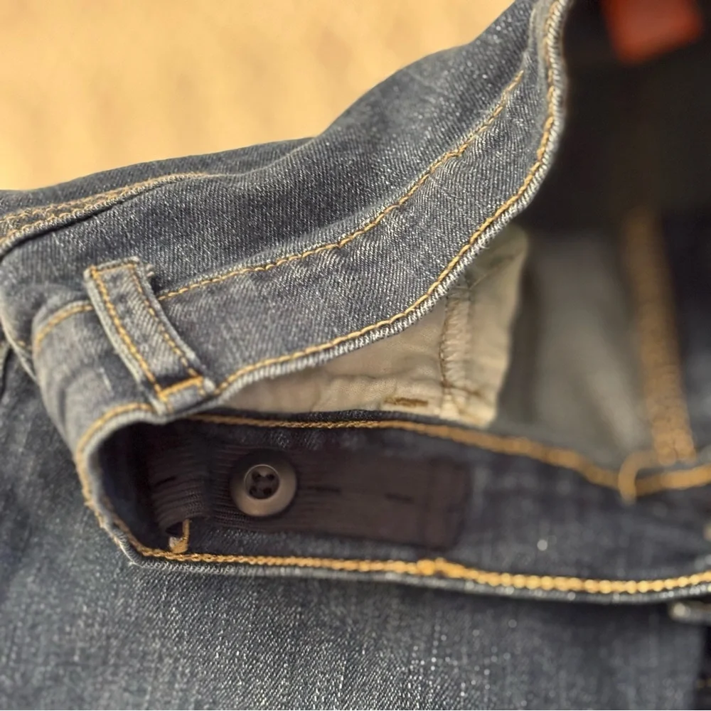 Place Girls‎ Jeans Size 10. Medium wash, skinny stretch extenders.